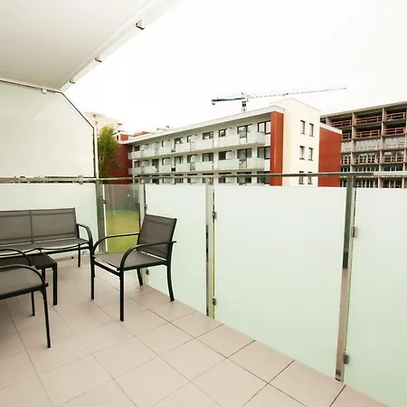 28 * 科沃布热格